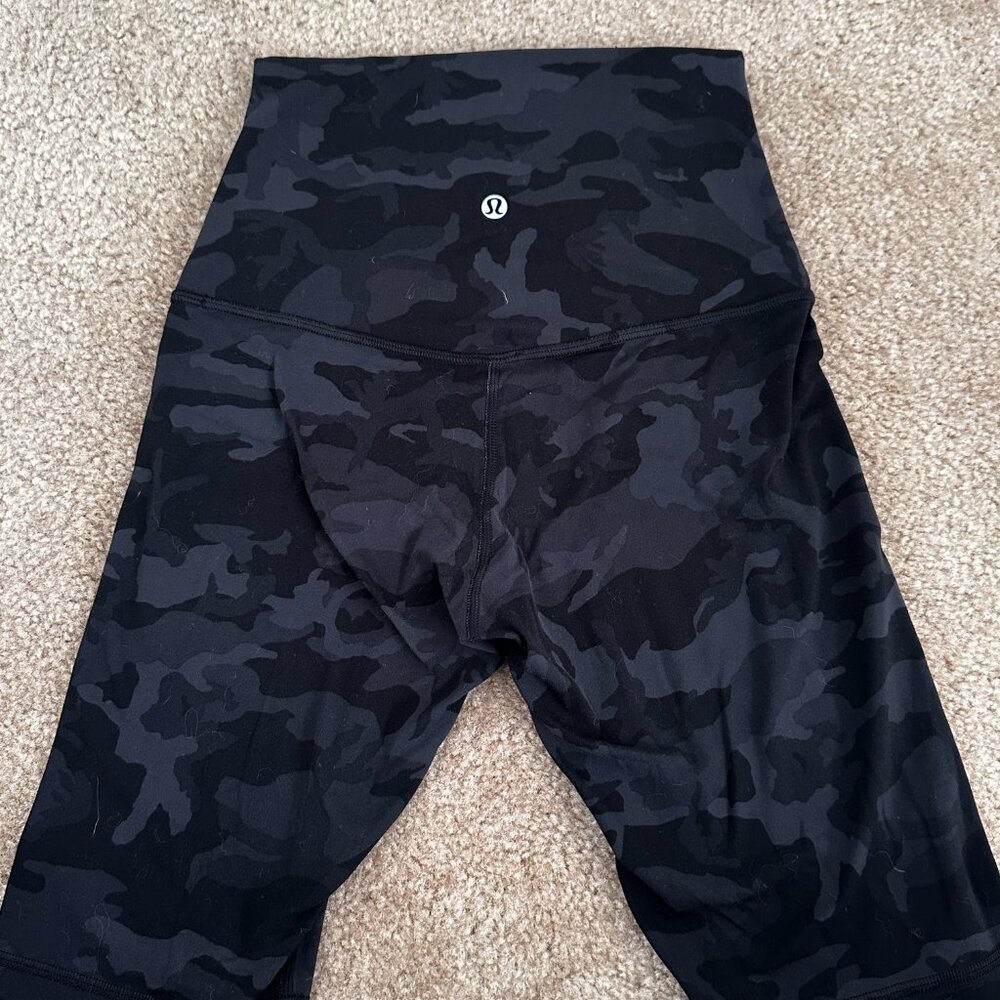 NWOT Lululemon Align High Rise Short - Picture 5 of 6